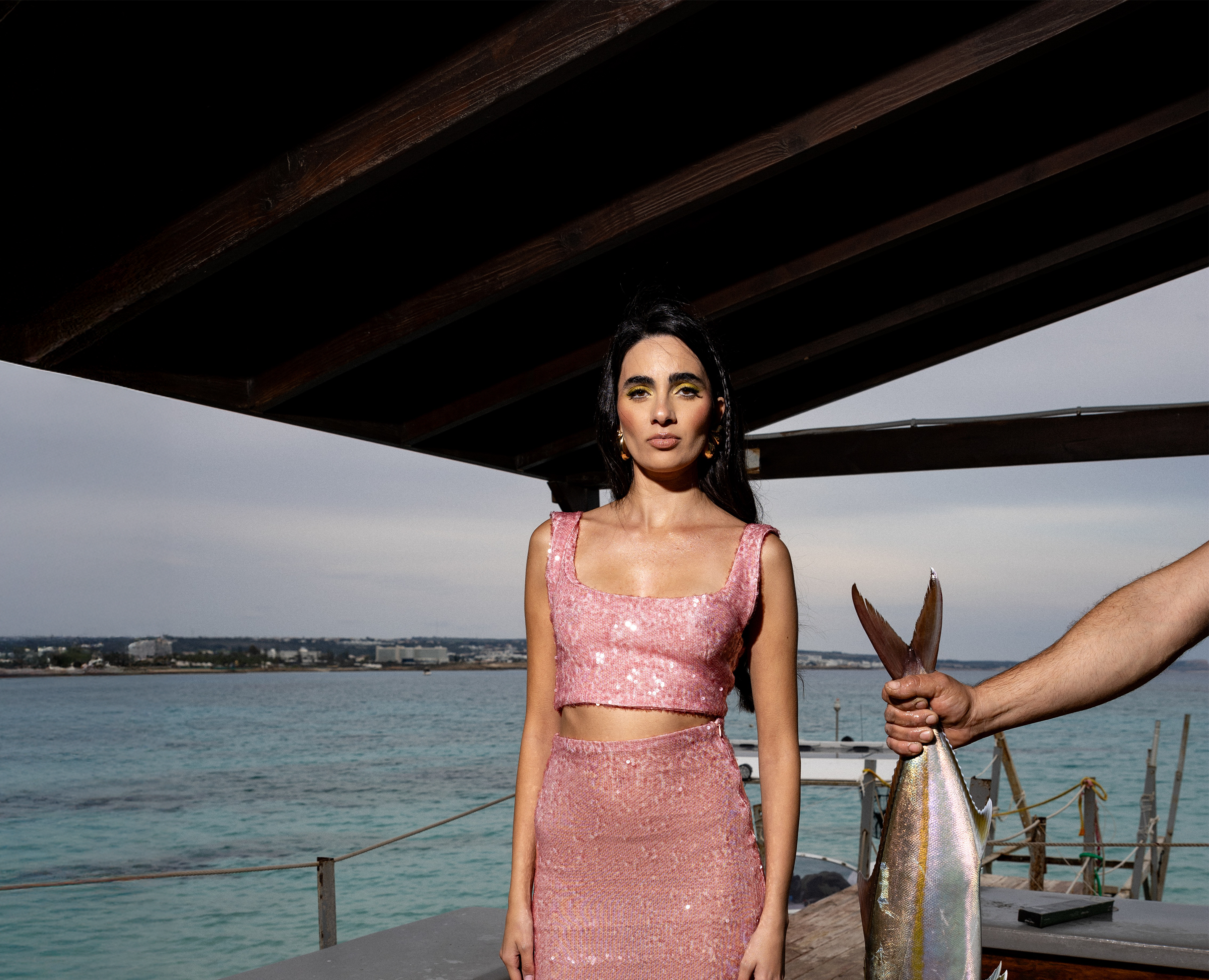 IRA by Irini Charalampous, @irathebrand online shop fashionable ready-to-wear womenswear brand sequin set top skirt KARA in pink color. Shop online from Cyprus and Greece.