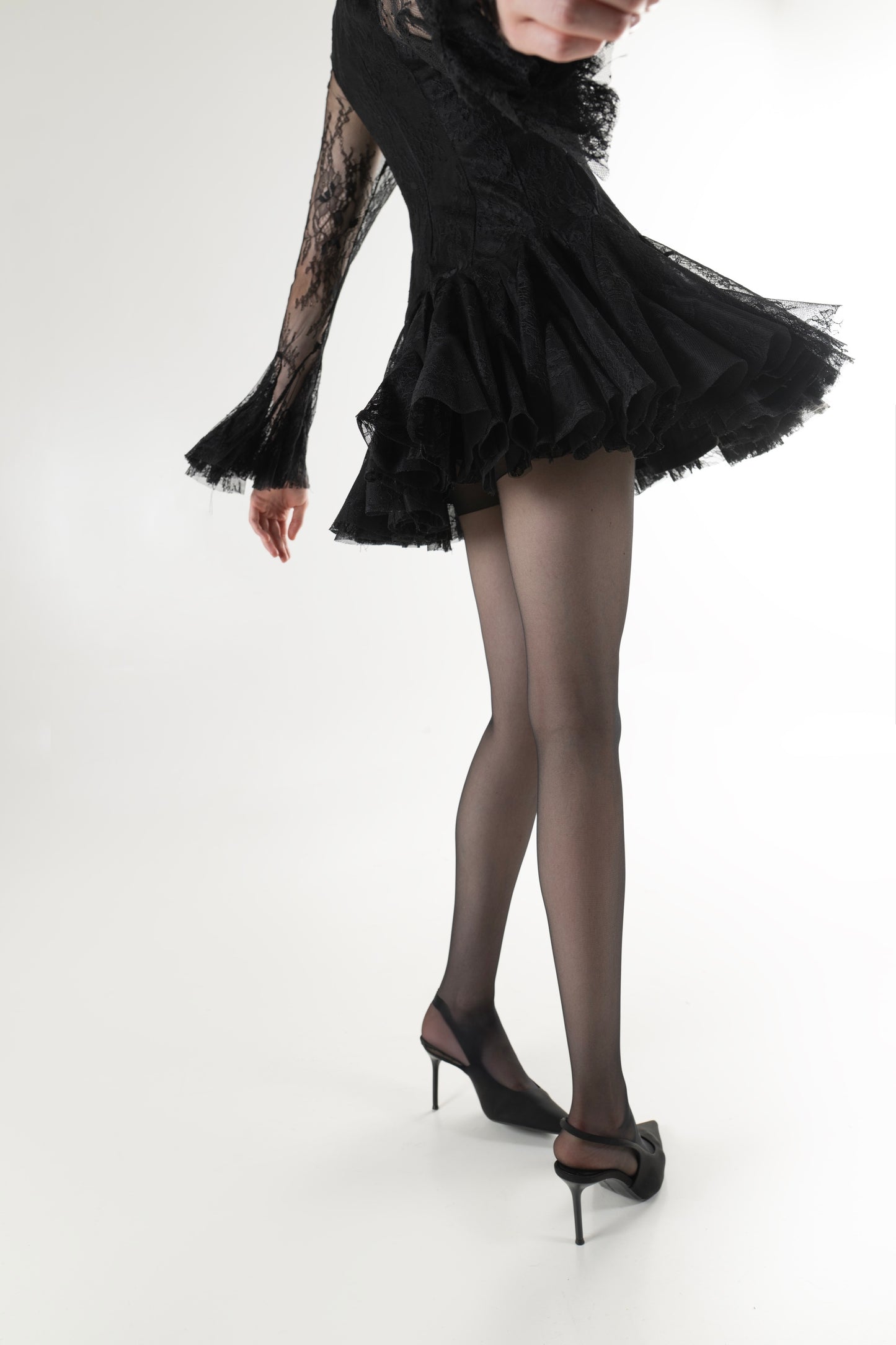 LIVIA Black